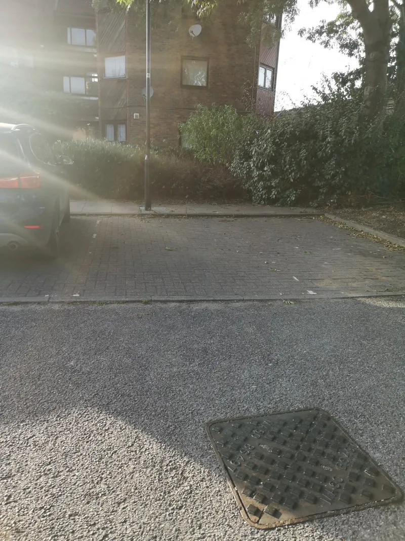 Parking On Saville Road E16