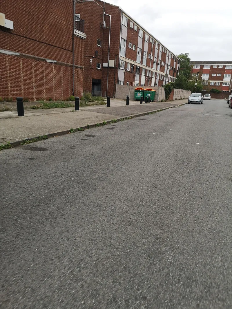 Parking On Leslie Road E16