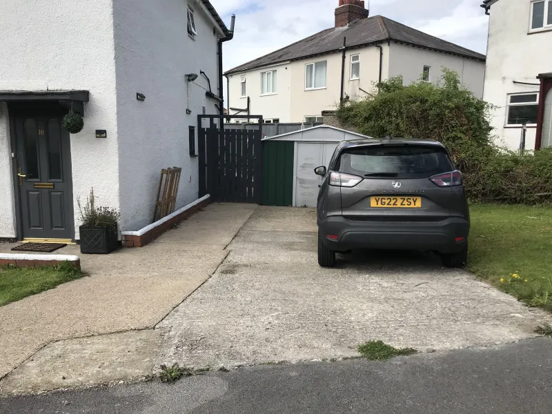 Parking On Brooklands Crescent Ls19