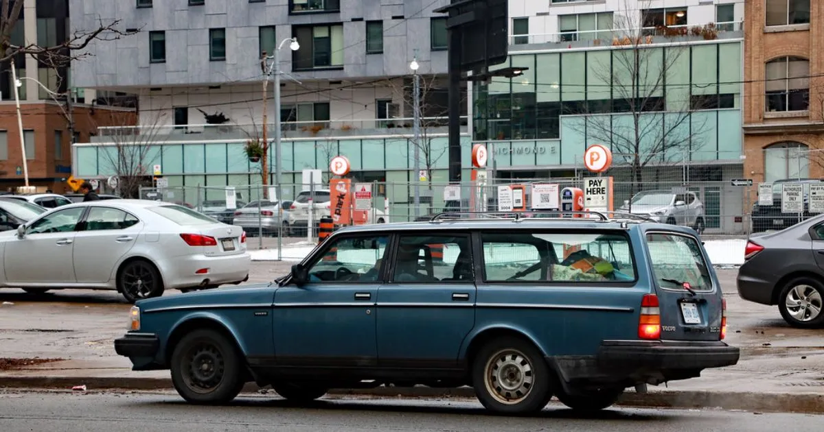 Secure cheap monthly parking in Toronto city with ease